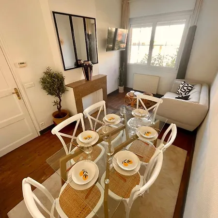 Large Comfortable House For Groups And Families