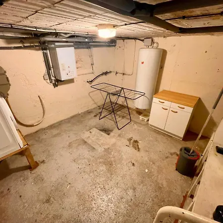 Апартаменты Large Comfortable House For Groups And Families *